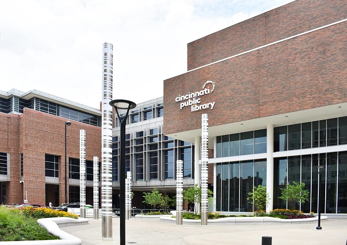 গ্রন্থাগারে ৯৮ বছর পর বই ফেরত