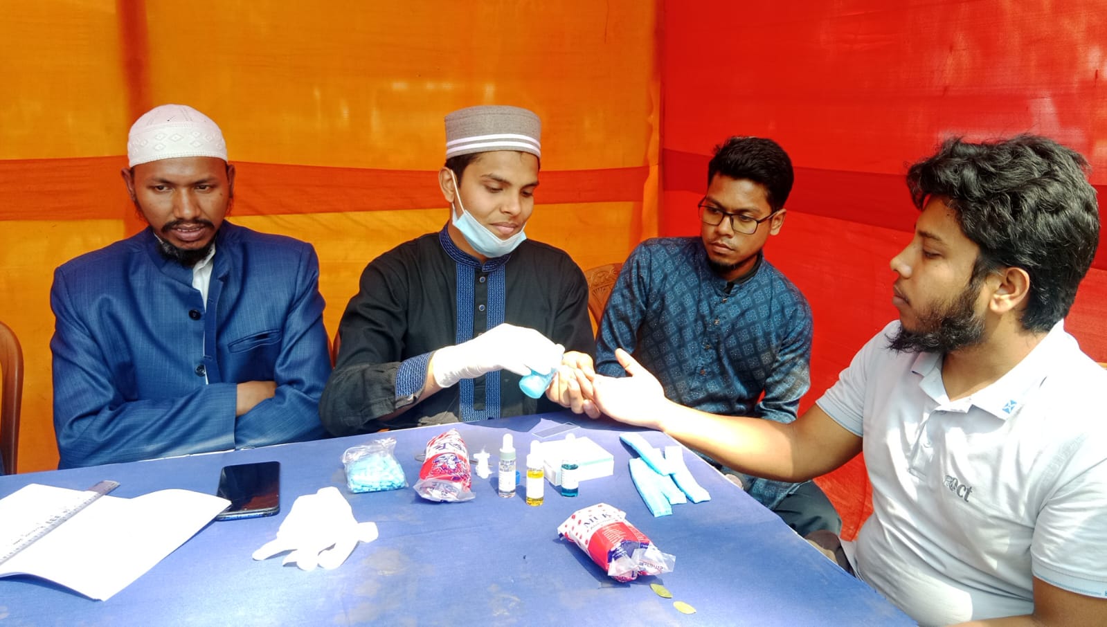 ভাষা দিবসে ইবি ছাত্র   আন্দোলনের ফ্রী ব্লাড গ্রুপিং