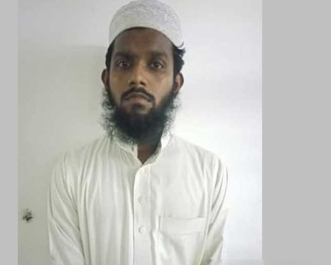 ছাত্র ধর্ষণের অভিযোগে শিক্ষক আটক