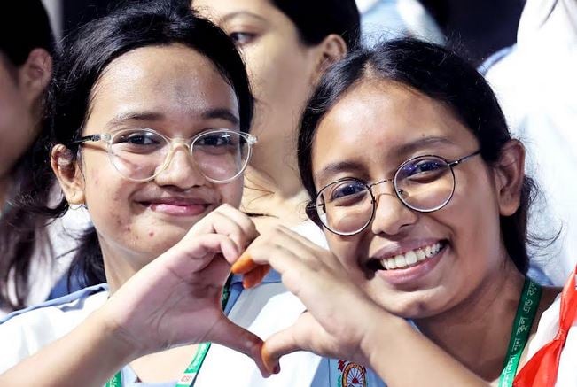 বিদেশ কেন্দ্রে পাস ৮৭ দশমিক ৩৫ শতাংশ