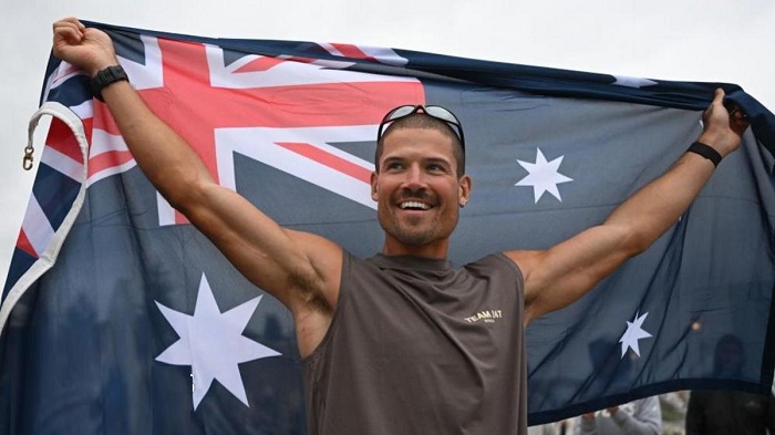 ৩৫ দিন দৌড়ে অস্ট্রেলিয়া পাড়ি